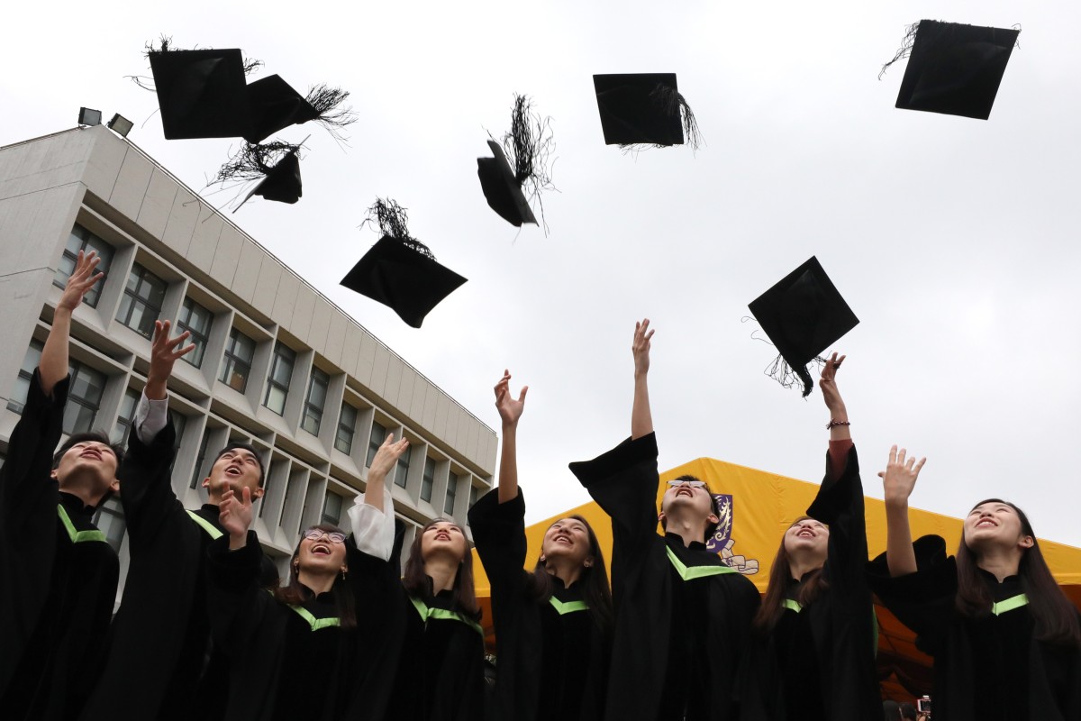 Hong Kong’s university graduates are enjoying larger entry salaries than their peers did five years ago, but how long will the trend continue? Photo: Felix Wong