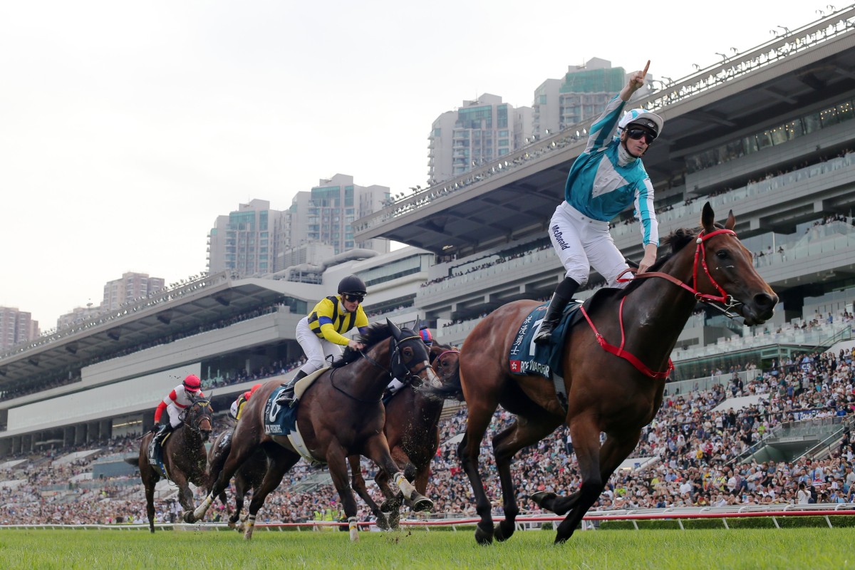 Romantic Warrior wins the Group One QE II Cup (2,000m) at Sha Tin on April 30. Photo: Kenneth Chan