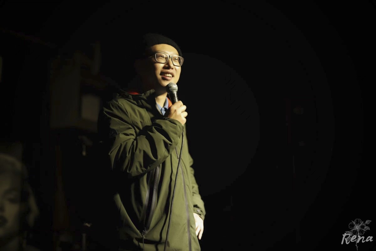 Xi Diao, a Chinese-born Australian civil engineer, performs standup comedy in Melbourne last year. Photo: AP