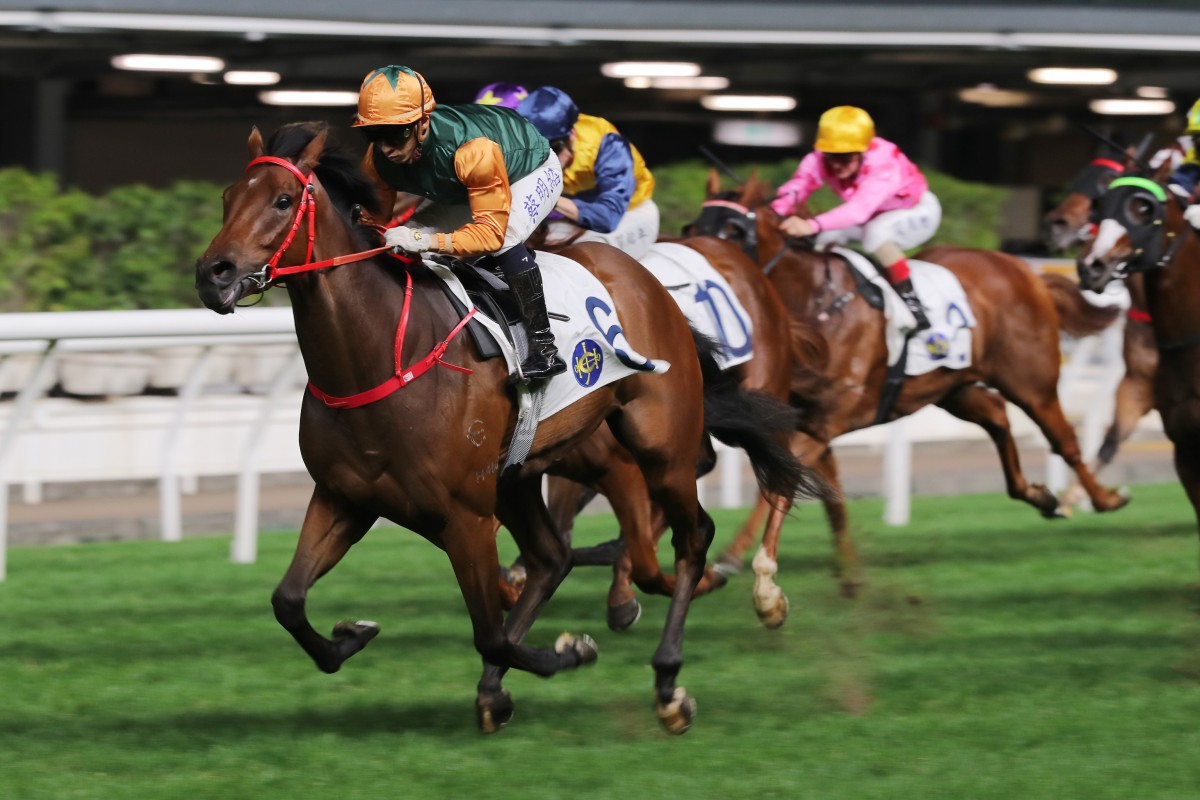 Golden Long delivers on debut under Matthew Chadwick at Happy Valley on Wednesday night. Photos: Kenneth Chan