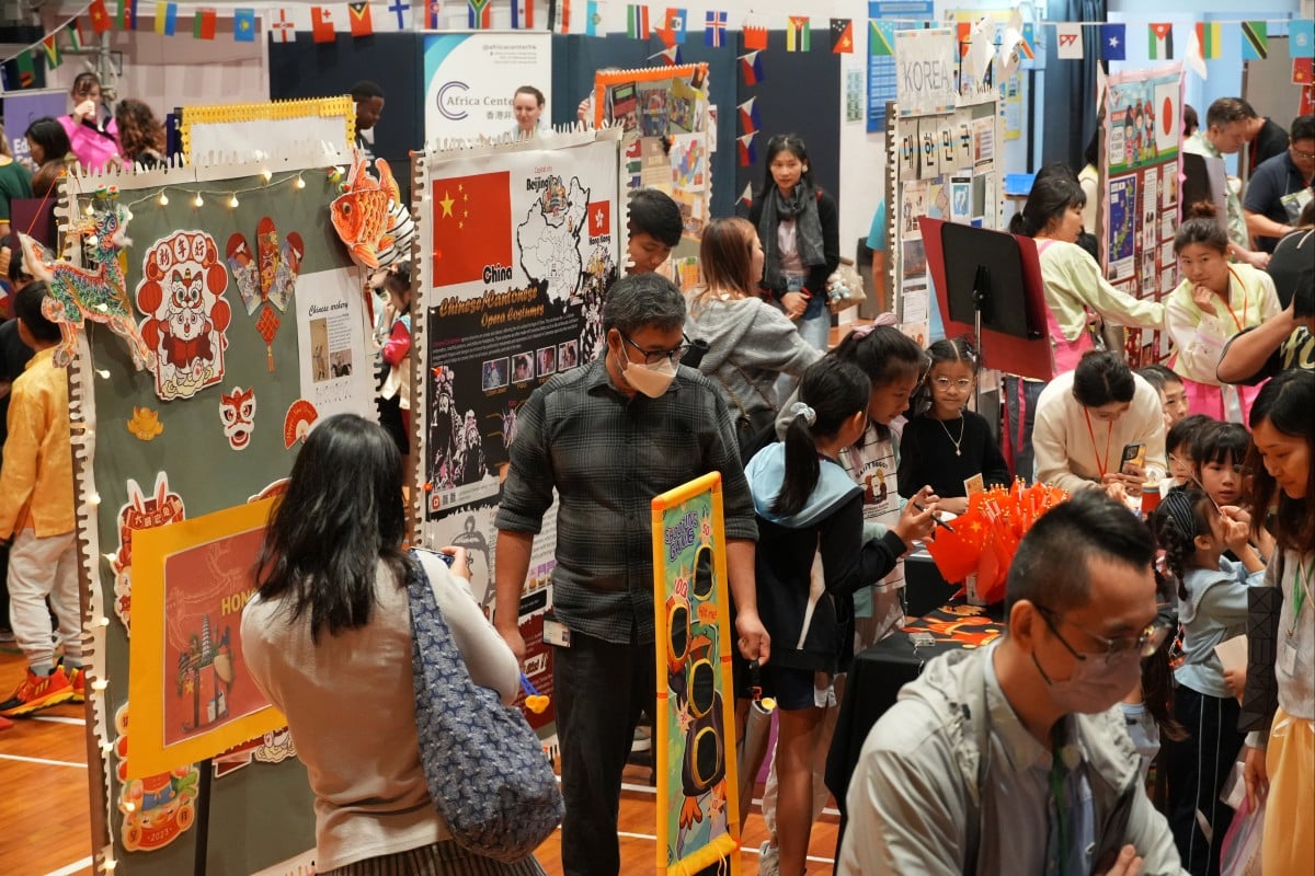 Students and teachers at the Korean International School (KIS) in Hong Kong organised two events ahead of Christmas to raise funds for worthy causes. Photo: Handout