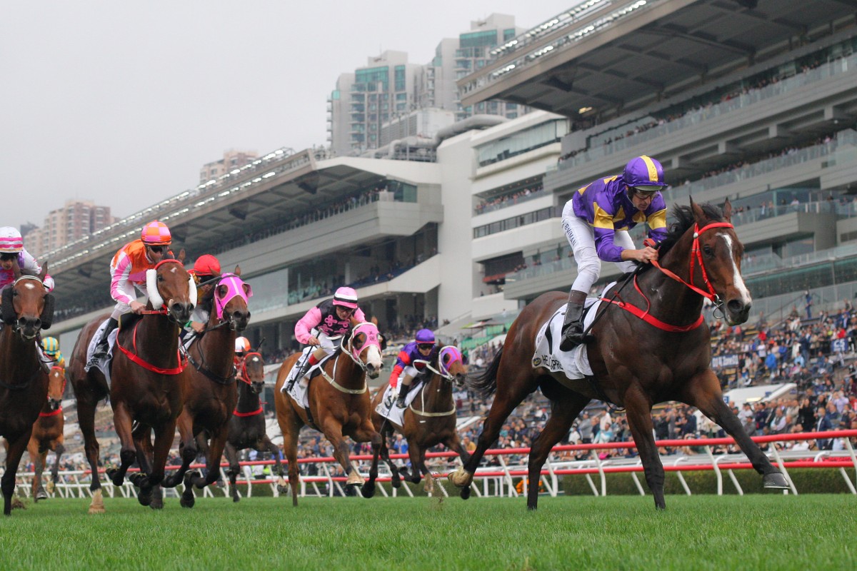Helios Express wins Sunday’s Classic Mile at Sha Tin. Photos: Kenneth Chan