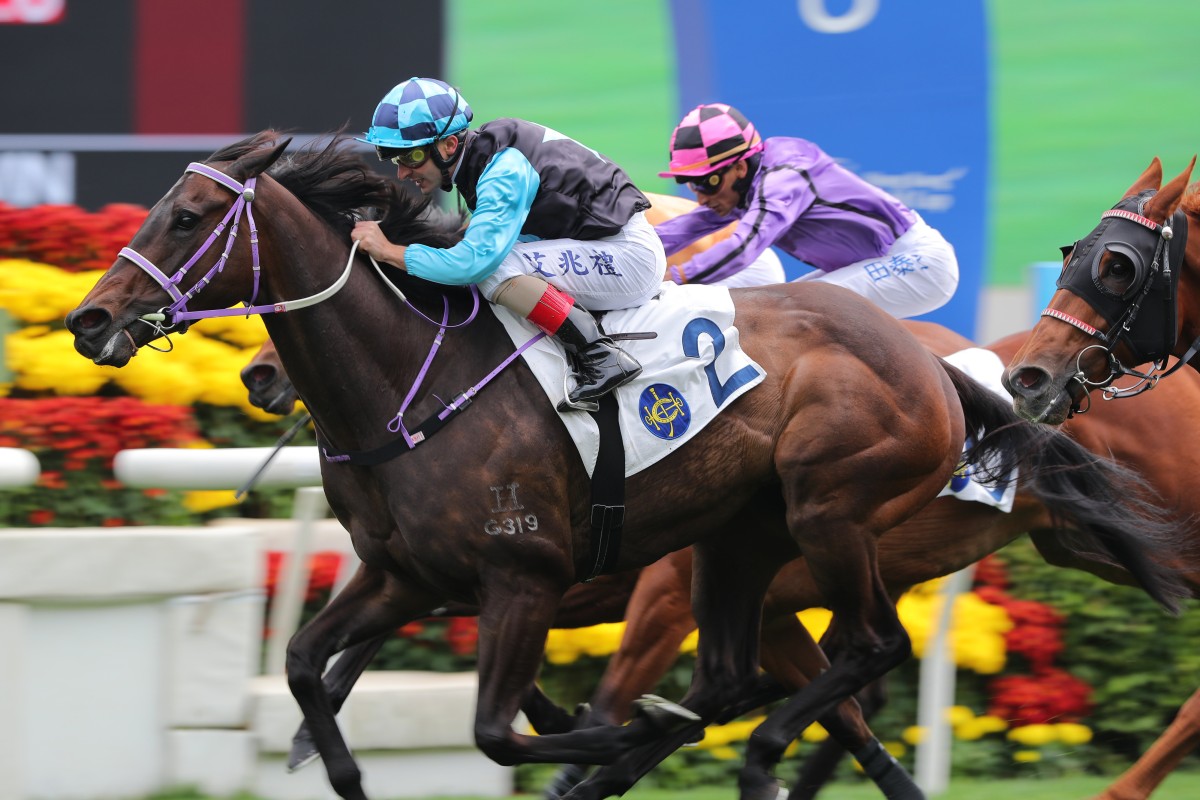 Andrea Atzeni boots home Super Sunny Sing at Sha Tin on Sunday. Photos: Kenneth Chan