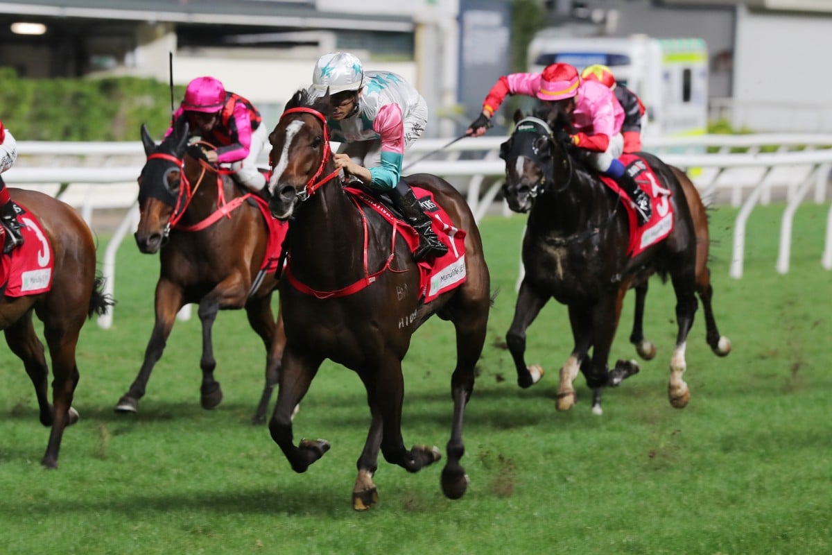 Chill Chibi coasts to victory under Jerry Chau at Happy Valley in November. Photo: Kenneth Chan