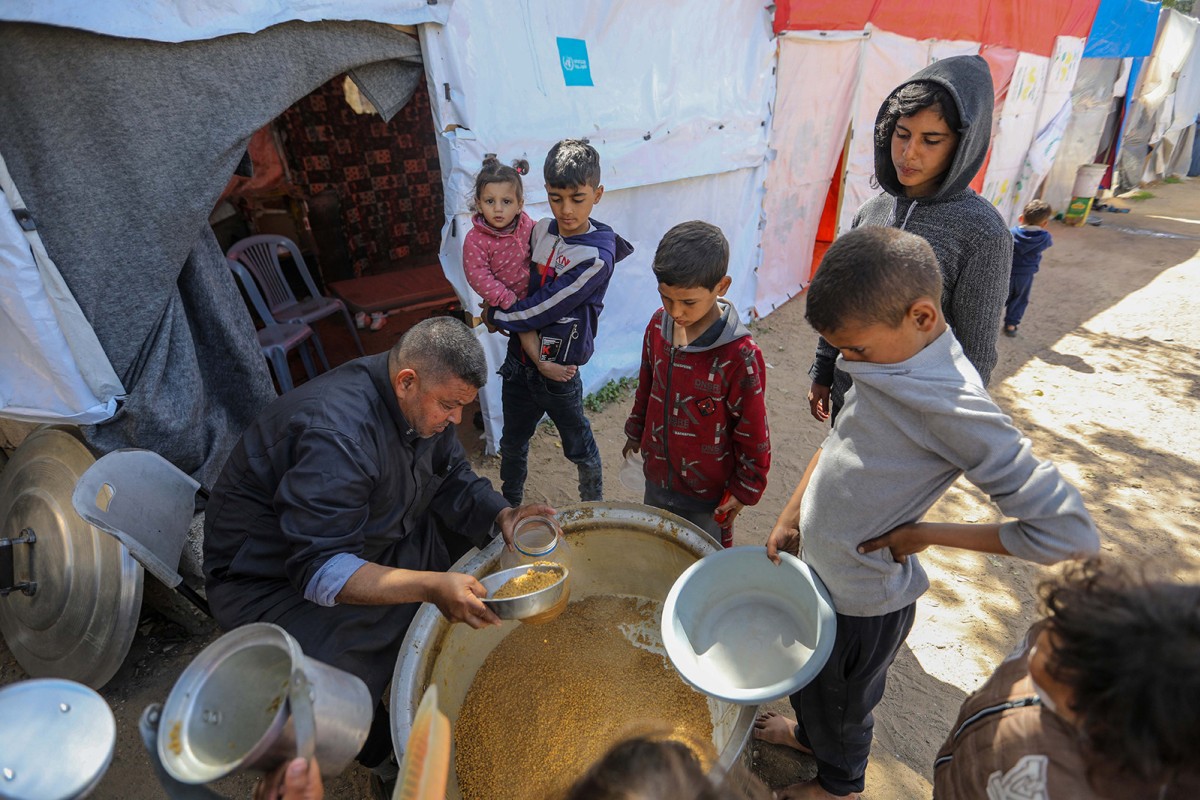 Solemn Ramadan for Muslim families in Gaza amid war with Israel - YP ...