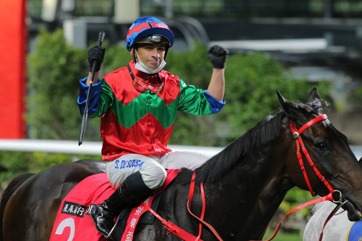Silvestre de Sousa celebrates his Group Three win aboard Money Catcher in last year’s January Cup (1,800m). Photo: Kenneth Chan