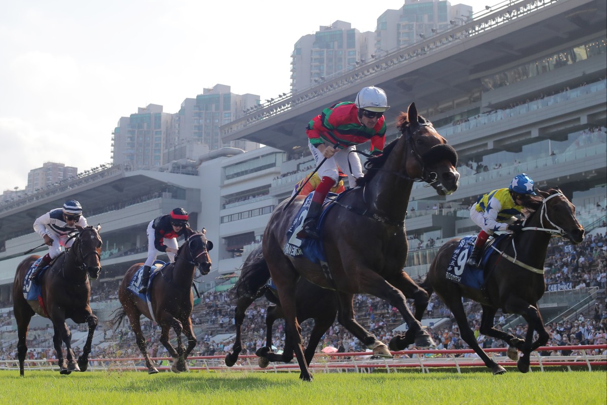 Russian Emperor triumphs in last year’s Group One Champions & Chater Cup (2,400m) at Sha Tin. Photos: Kenneth Chan