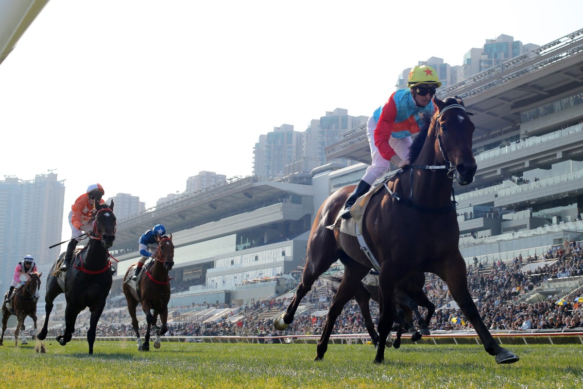 Ka Ying Rising scorches to victory in the Group One Centenary Sprint Cup. Photos: Kenneth Chan