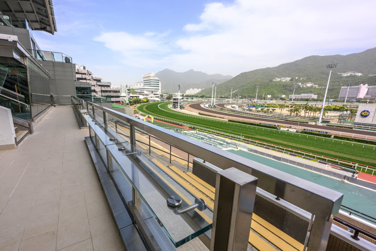 The view from the Champion Circle and Inner Circle balcony. Photos: HKJC