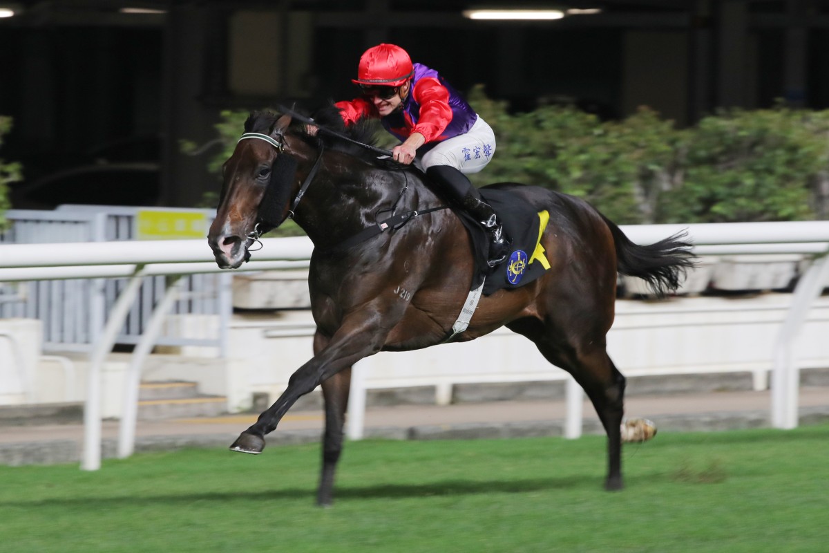 Chateauneuf and Luke Ferraris win at Happy Valley on May 7. Photos: Kenneth Chan