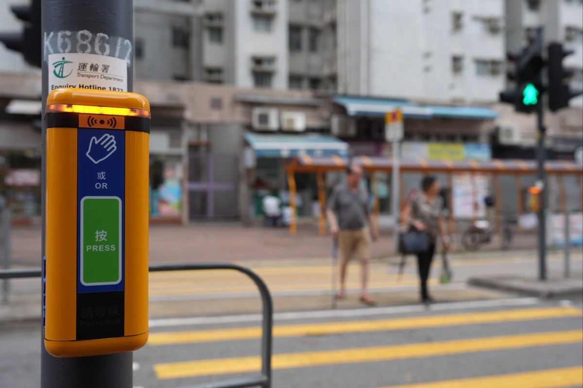 Hong Kong will upgrade 13,000 traffic signals with advanced features for the visually impaired by 2027, enhancing accessibility and clarity. Photo: Elson Li