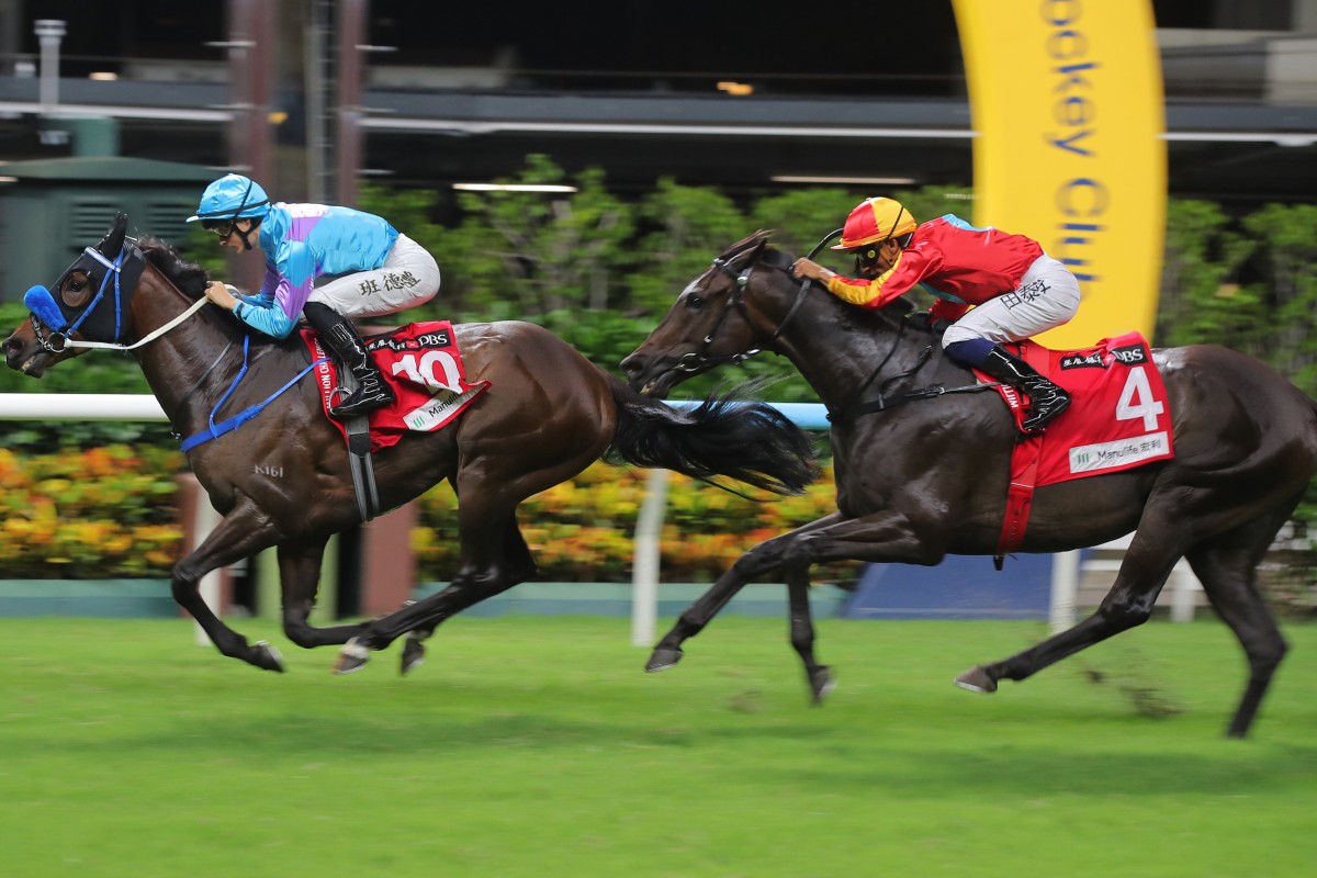 Encountered (right) chases Lo Rider home at Happy Valley last month. Photos: Kenneth Chan