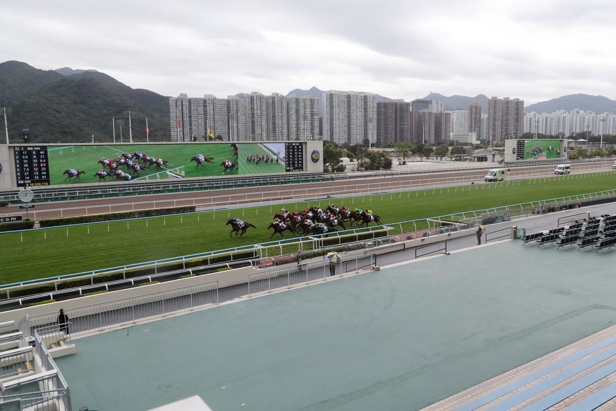 Packing Glory salutes in front of empty stands at Sha Tin on Sunday. Photos: Kenneth Chan