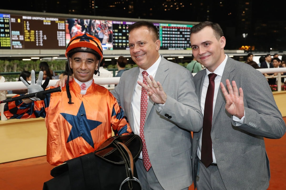 Perfect General seals a four-timer for Joao Moreira and Caspar Fownes at Happy Valley. Photos: Kenneth Chan.
