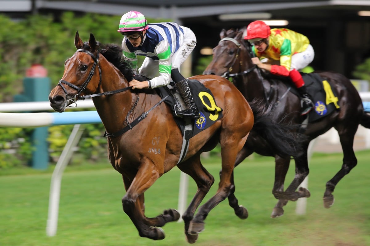 Packing Angel, ridden by Harry Bentley, wins at Happy Valley. Photos: Kenneth Chan 