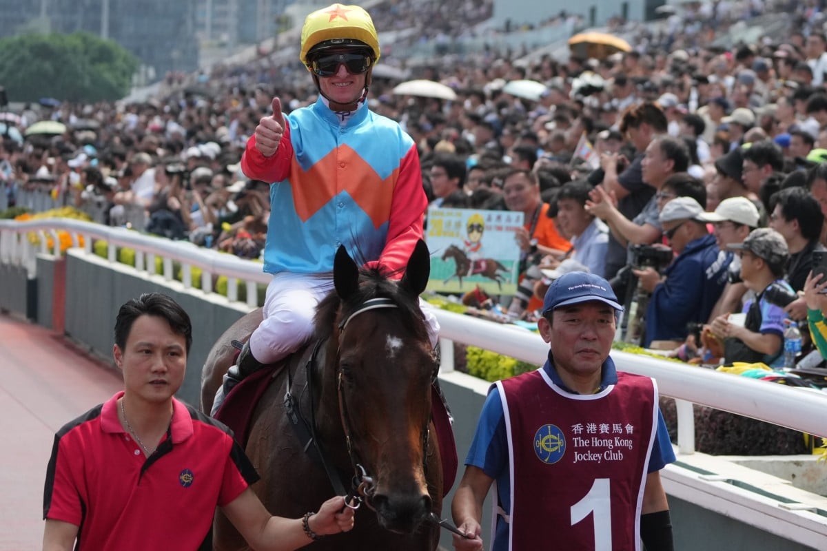 Zac Purton is all smiles after Ka Ying Rising’s 20th straight win. Photo: Sam Tsang