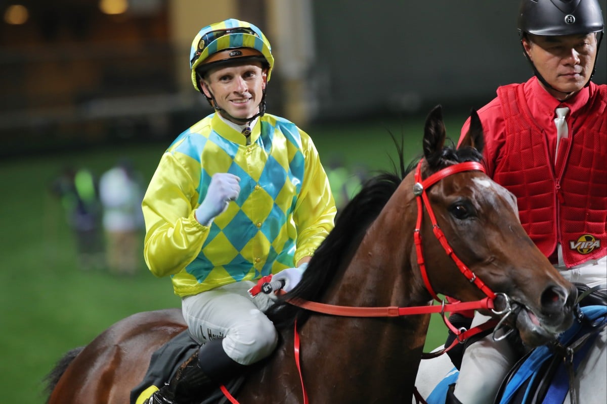 Lyle Hewitson returns after winning at Happy Valley. Photos: Kenneth Chan