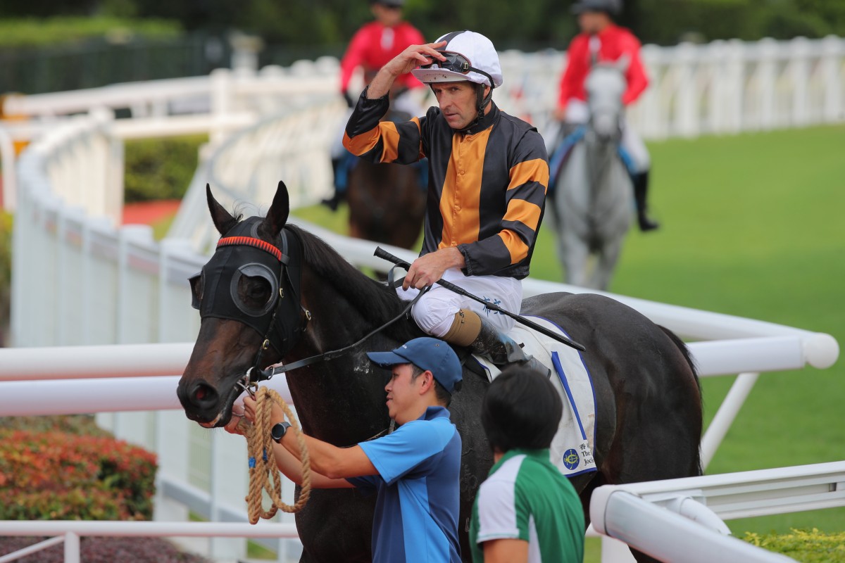 Hugh Bowman returns to the winner’s circle aboard Joyful Joy at Sha Tin. Photos: Kenneth Chan
