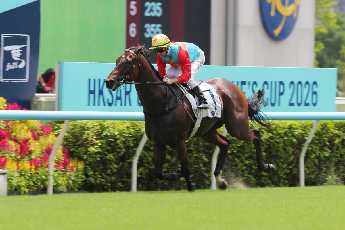 Ka Ying Rising scores a stunning victory in the Group Three HKSAR Chief Executive’s Cup at Sha Tin. Photos: Kenneth Chan