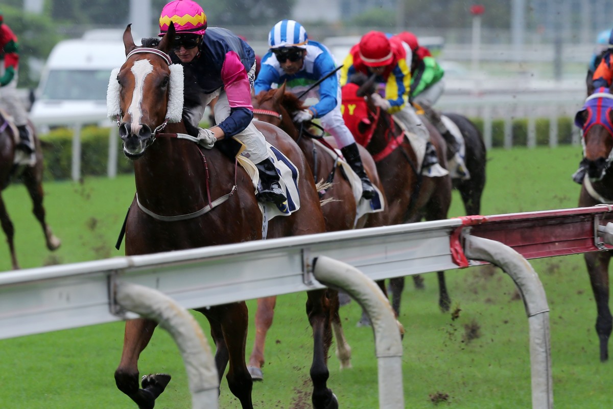 Thanks Forever runs away from Voyage Warrior to win at Sha Tin on Sunday. Photos: Kenneth Chan