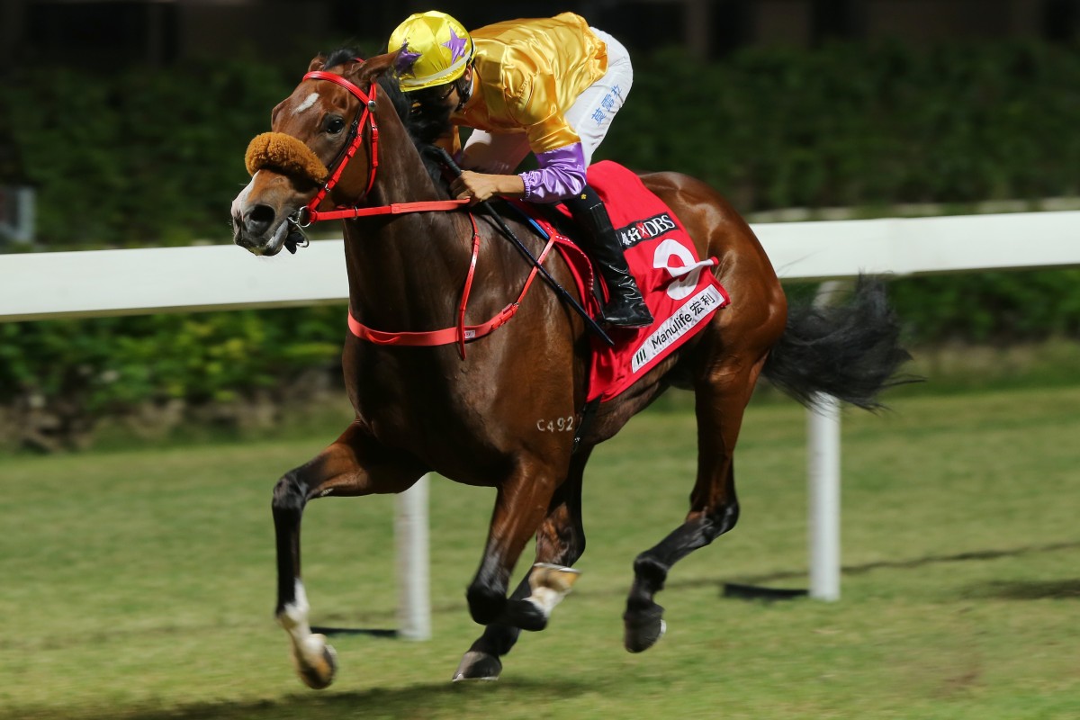 Joao Moreira guides Playa Del Puente to victory at Happy Valley on Wednesday night. Photo: Kenneth Chan