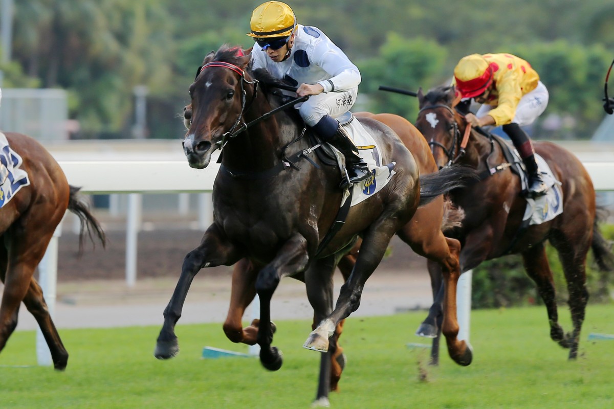 Golden Sixty (centre) kicks clear in the straight at Sha Tin on Saturday. Photos: Kenneth Chan