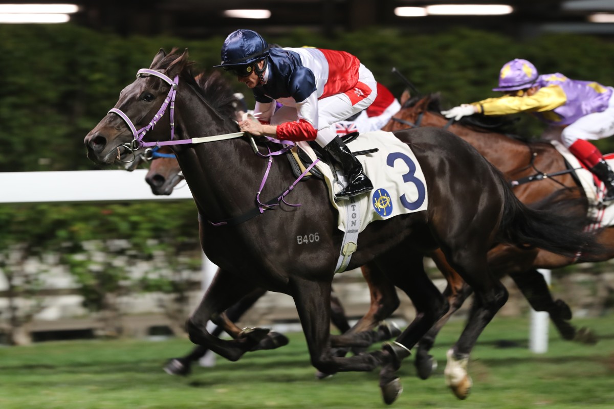 Zhan Jiang Rocks salutes at Happy Valley last month. Photos: Kenneth Chan