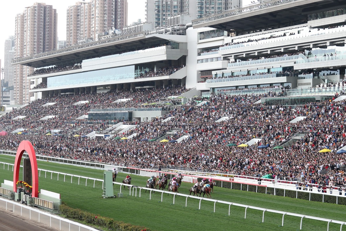 Fans fill the Sha Tin stands at last year’s Lunar New Year meeting. Photos: Kenneth Chan