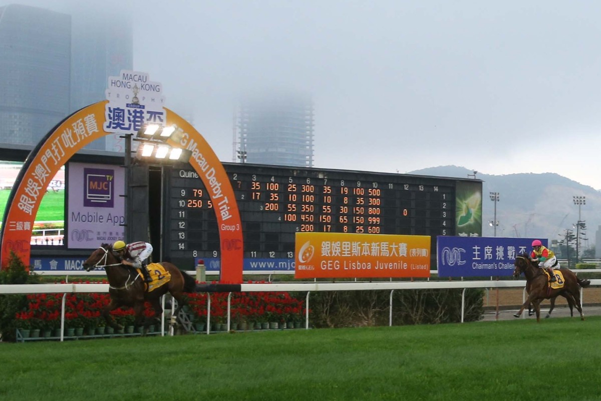 Romantic Touch wins the Macau-Hong Kong Trophy at Taipa in 2018. Photos: Kenneth Chan