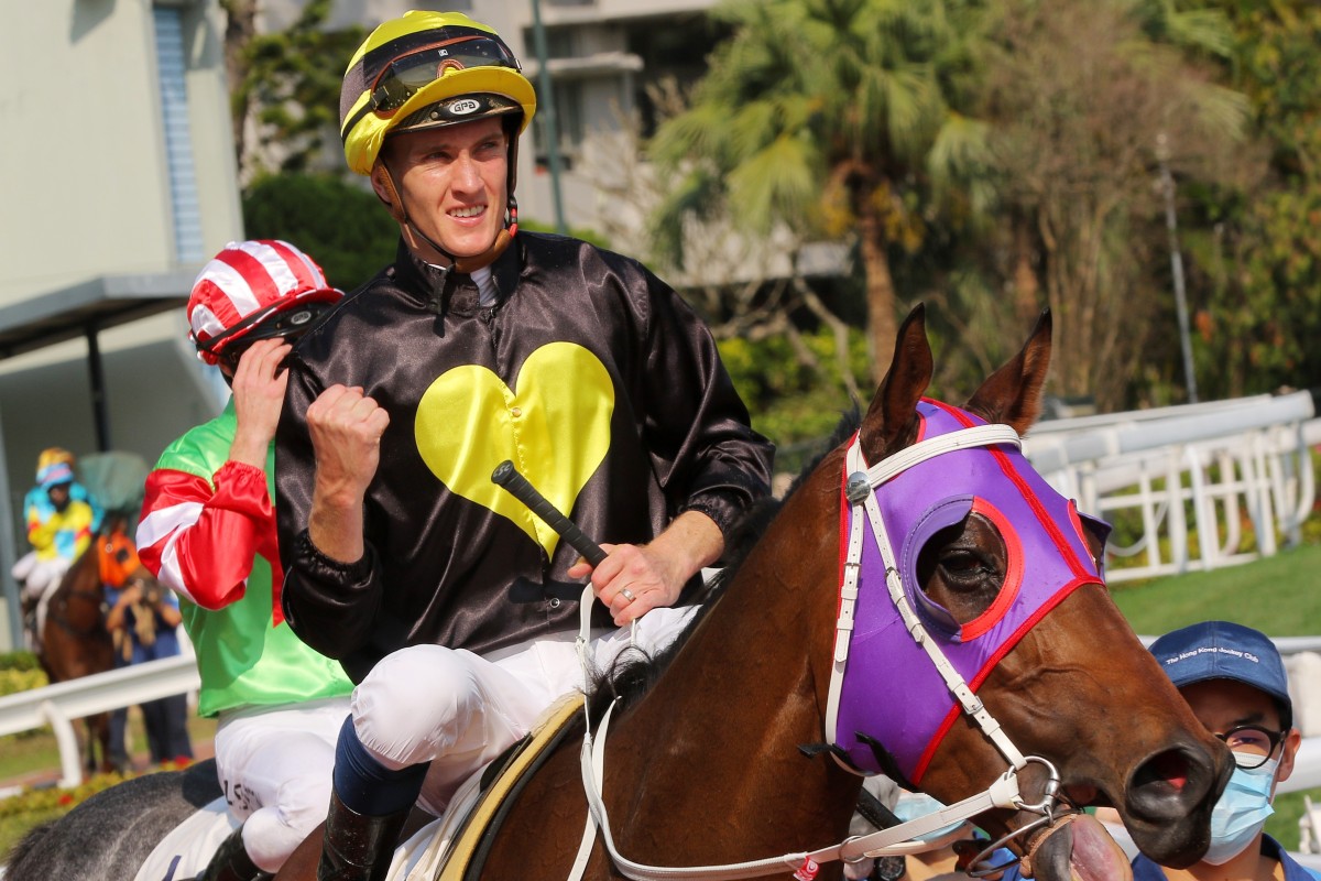 Chad Schofield rides