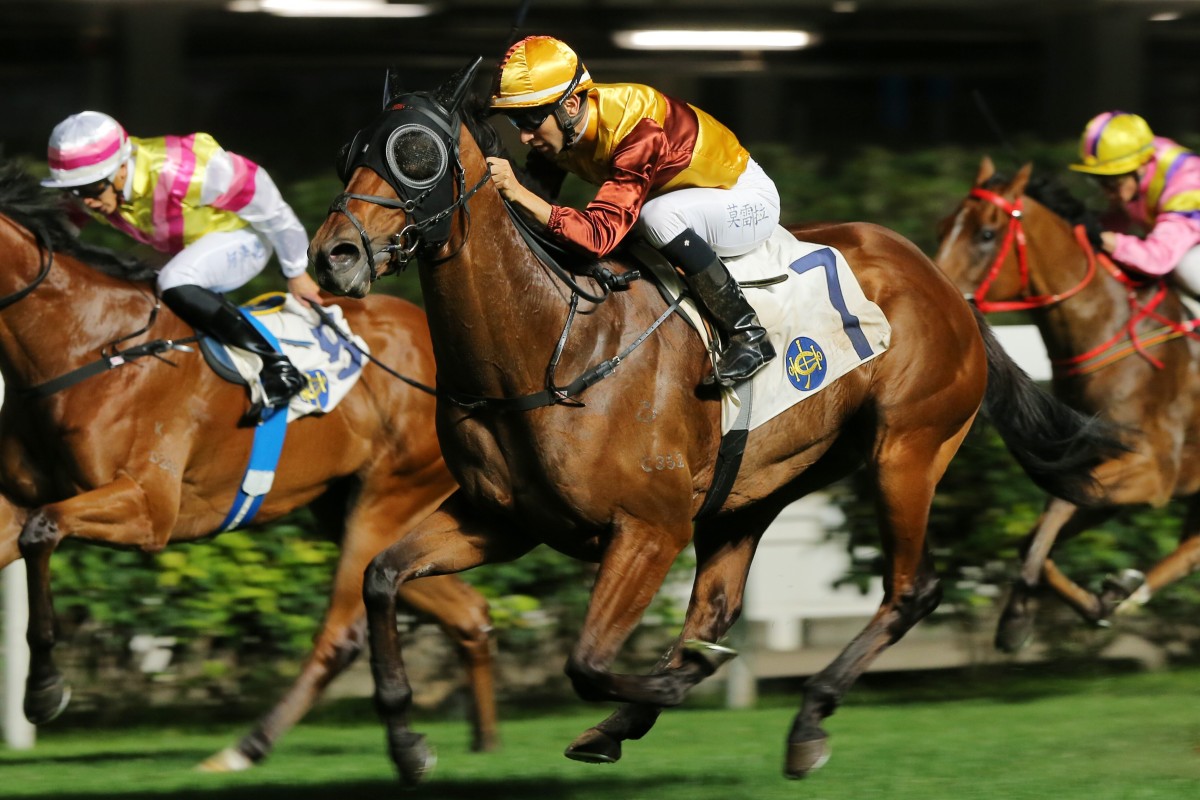 Joao Moreira guides Simply Fluke to victory on Wednesday night. Photos: Kenneth Chan