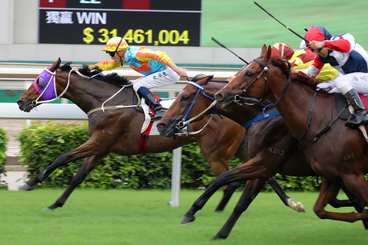 Chad Schofield drives Ka Ying Star to victory in Sunday’s Group Three Lion Rock Trophy at Sha Tin. Photos: Kenneth Chan