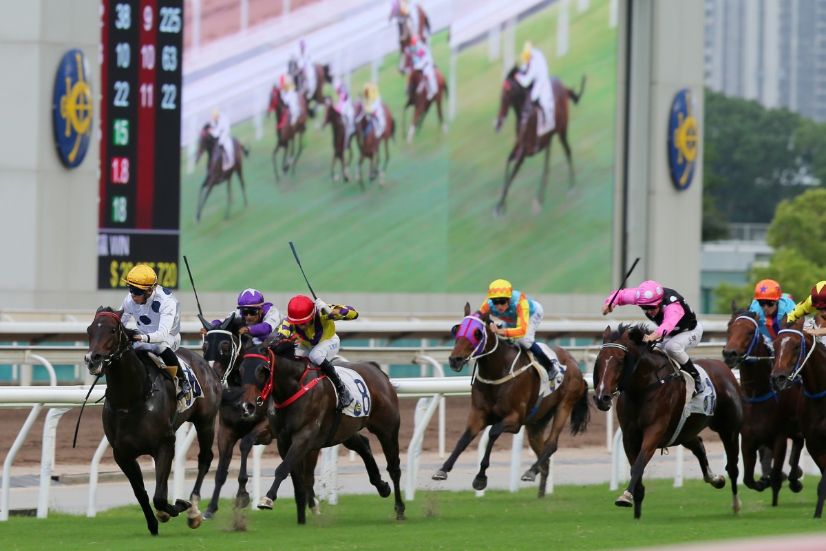 Vincent Ho guides Golden Sixty to victory in Sunday’s Group Three Celebration Cup. Photos: Kenneth Chan