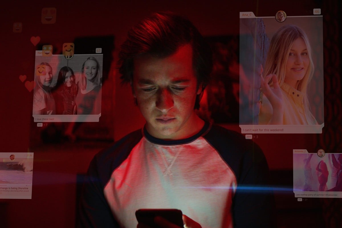 In a dramatised part of the documentary, we see how social media impacts Ben (Skyler Gisondo) and his family. Photo: DPA