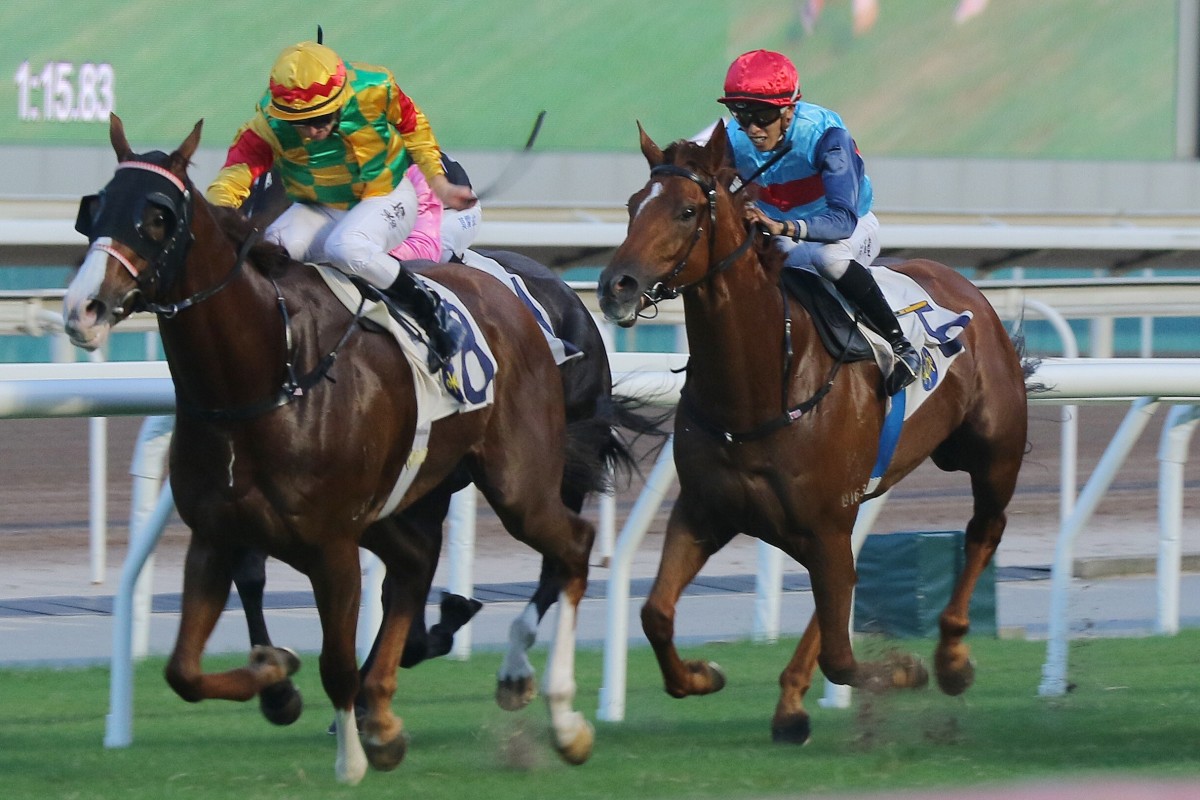 Mighty Giant (left) storms to victory at Sha Tin. Photos: Kenneth Chan