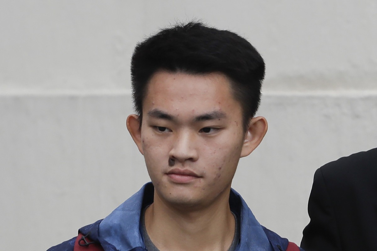 In this file photo, Chan Tong-kai walks out as he is released from prison in Hong Kong. Chan is expected to return to Taiwan to answer the charges of killing his girlfriend. Photo: AP