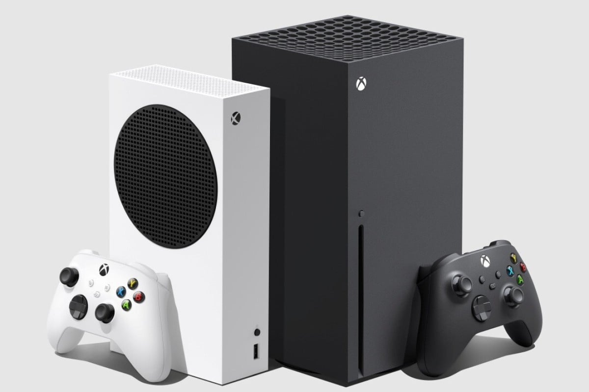The Xbox Series S (left) and X came out on November 10. Photo: Microsoft/Handout via Reuters