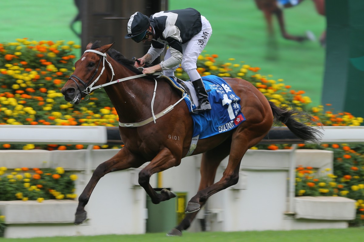 Zac Purton cruises to victory in the Group One Champions & Chater Cup last season. Photos: Kenneth Chan