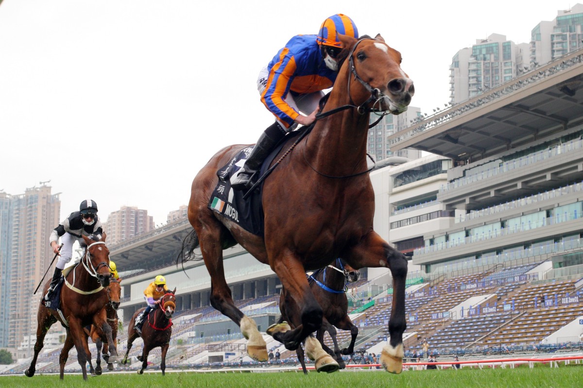 Ryan Moore guides Mogul to victory in the Hong Kong Vase. Photos: Kenneth Chan