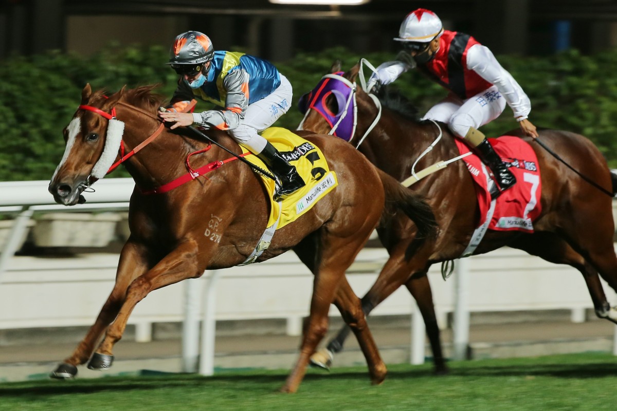 Zac Purton guides Grateful Heart to victory at Happy Valley on Wednesday night. Photos: Kenneth Chan