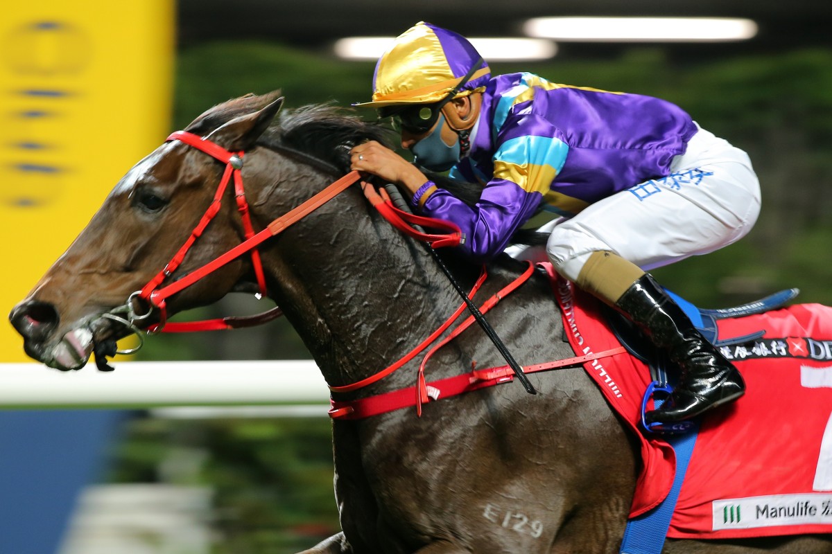 Karis Teetan boots Charity Fun to victory at Happy Valley earlier this month. Photos: Kenneth Chan