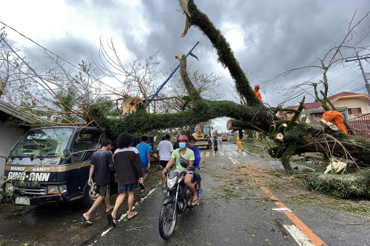 Super Typhoon Goni is just the latest event that has proved Filipinos''resilience. Photo: EPA-EFE
