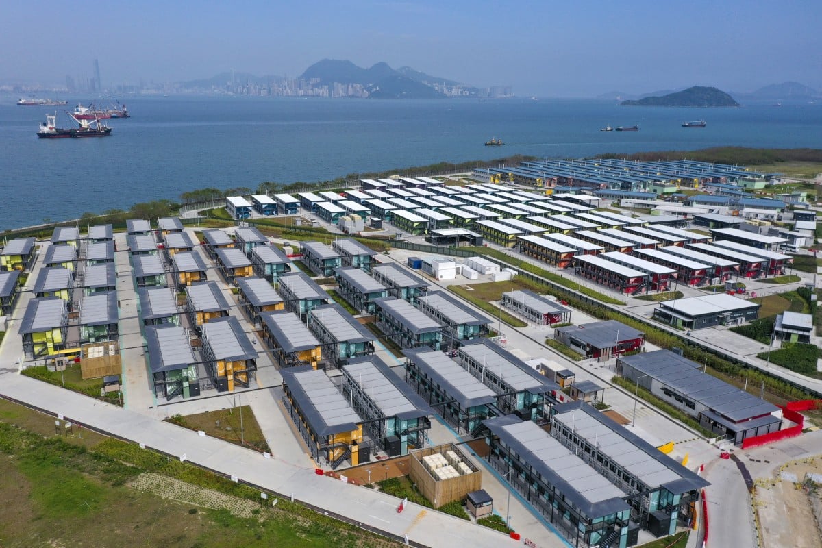 Residents of a building in Pok Fu Lam have petitioned against going to a quarantine camp, such as Penny's Bay. Photo: SCMP / Sam Tsang