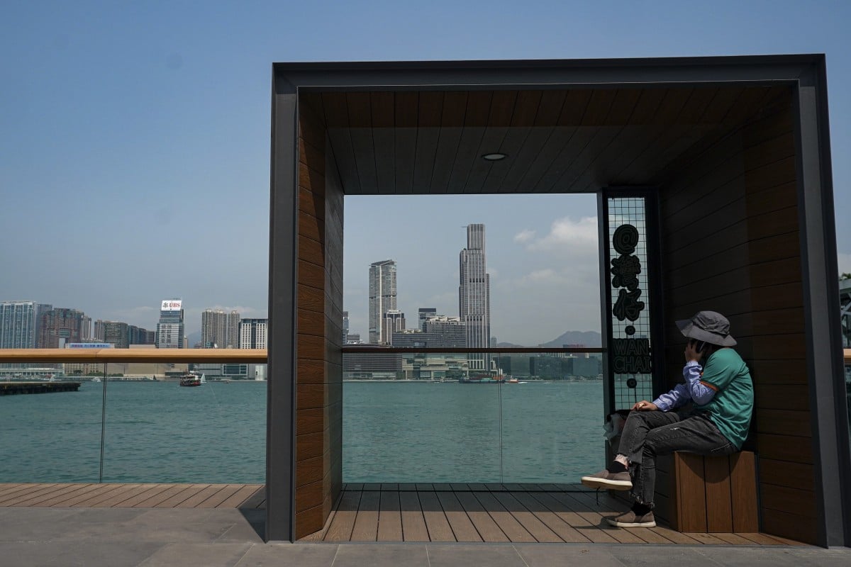Seek shade and stay hydrated - it's a hot one. Photo: SCMP / Felix Wong