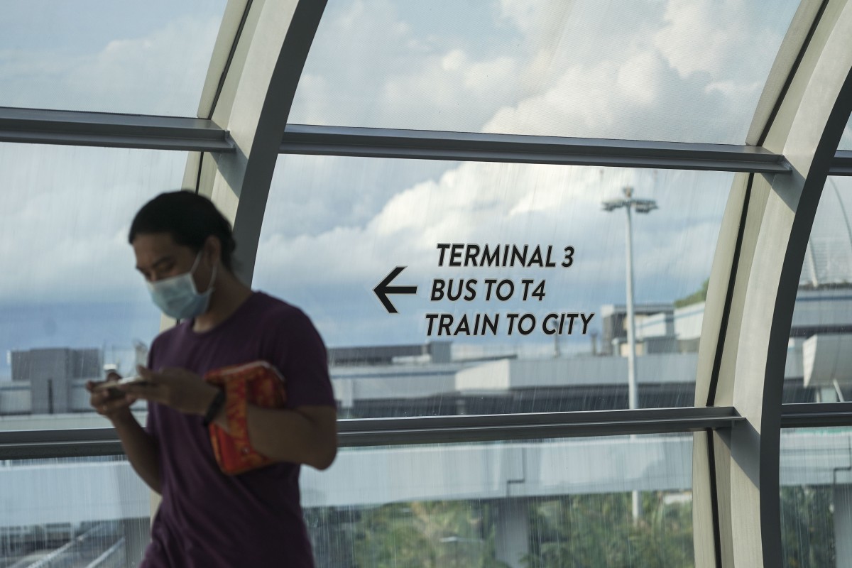 Officials in Hong Kong are saying it's likely the travel bubble with Singapore will be delayed once again. Photo: EPA-EFE/Wallace Woon