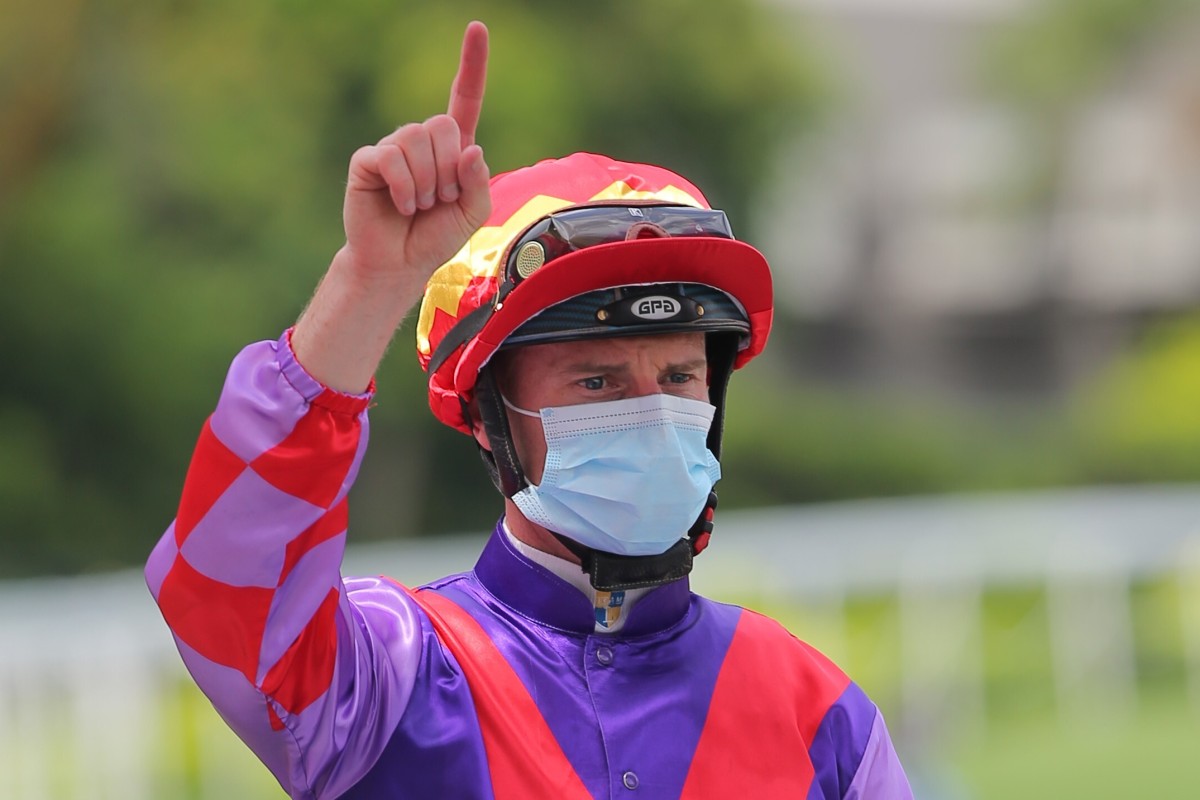 Zac Purton celebrates a winner. Photos: Kenneth Chan