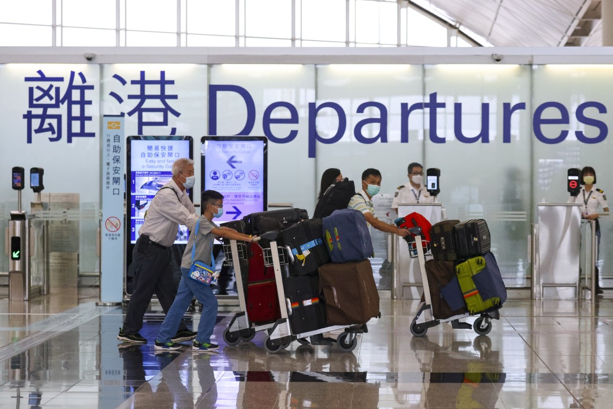 Sights of people leaving at the Hong Kong International Airport have been commonplace as of late. Photo: SCMP/ Dickson Lee