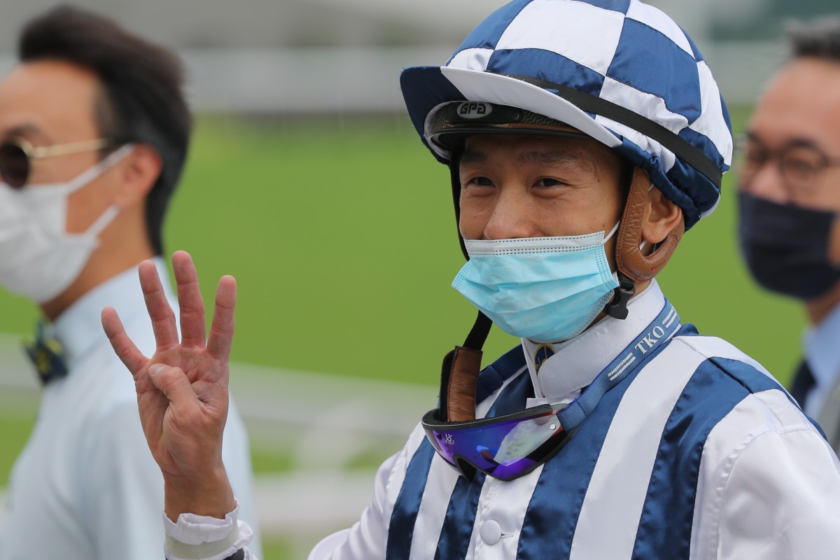 Vincent Ho is all smiles after snaring his 400th Hong Kong winner. Photos: Kenneth Chan