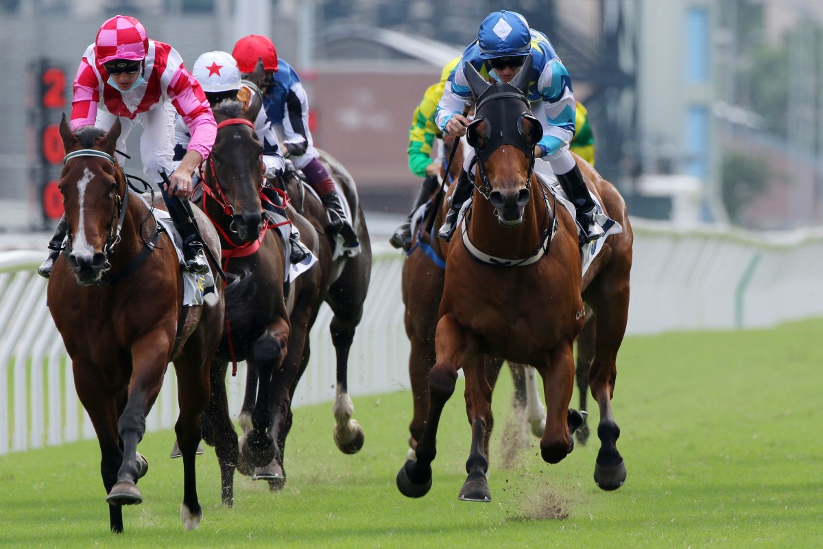 Zac Purton steers Lucky Patch home in Sunday’s Group Two Premier Bowl at Sha Tin. Photos: Kenneth Chan