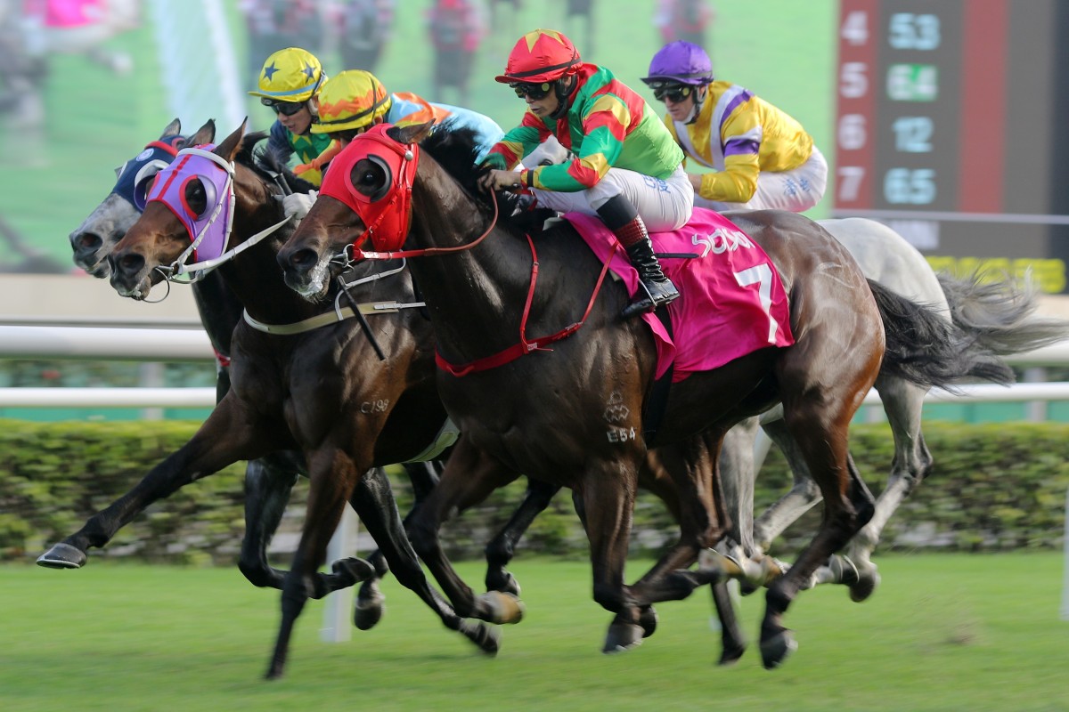Alexis Badel urges Tourbillon Diamond home in the Sa Sa Ladies’ Purse at Sha Tin on Sunday. Photos: Kenneth Chan